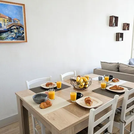 Hyper Centre Avec Magnifique Vue アパート アンジェ